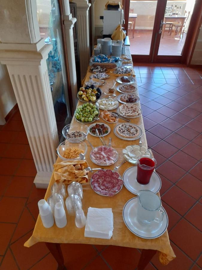 Tenuta Don Monaco - Agriturismo Санта Чезареа Терме Екстериор снимка